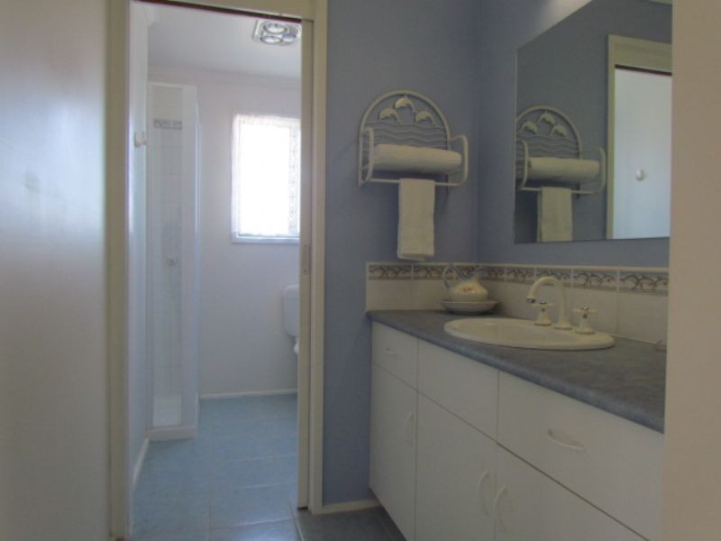 34 Champ Elysees Esplanade, Coronet Bay VIC 3984