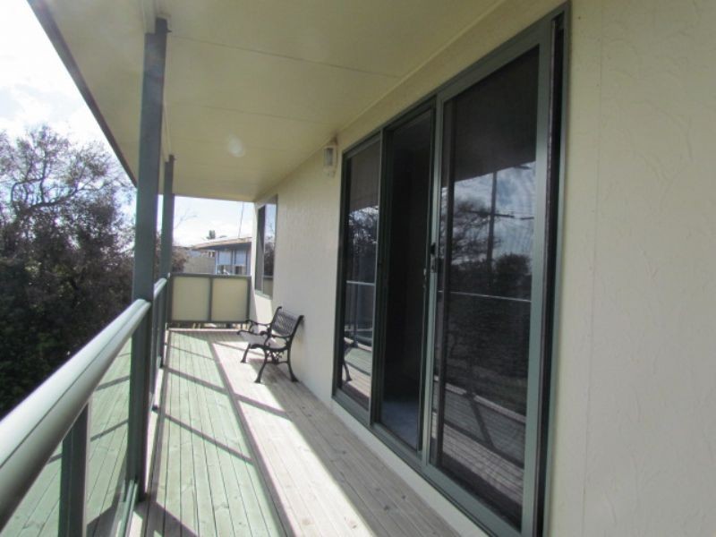 34 Champ Elysees Esplanade, Coronet Bay VIC 3984