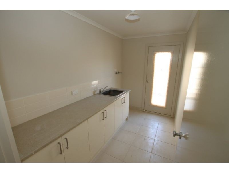 1/137 Moody Street, Koo Wee Rup VIC 3981