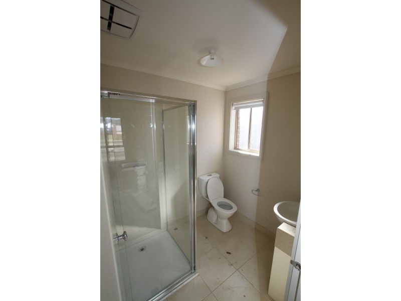 1/137 Moody Street, Koo Wee Rup VIC 3981