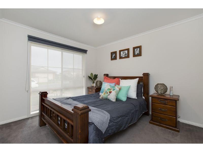 29 Bailey Boulevard, Koo Wee Rup VIC 3981