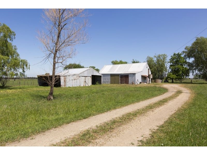 305 McCraws Road, Catani VIC 3981