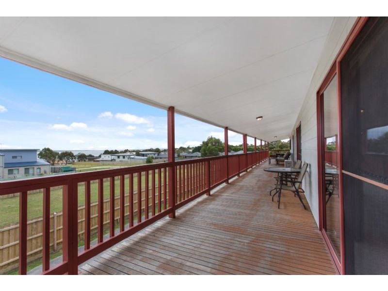 12 Hamilton Street, Corinella VIC 3984