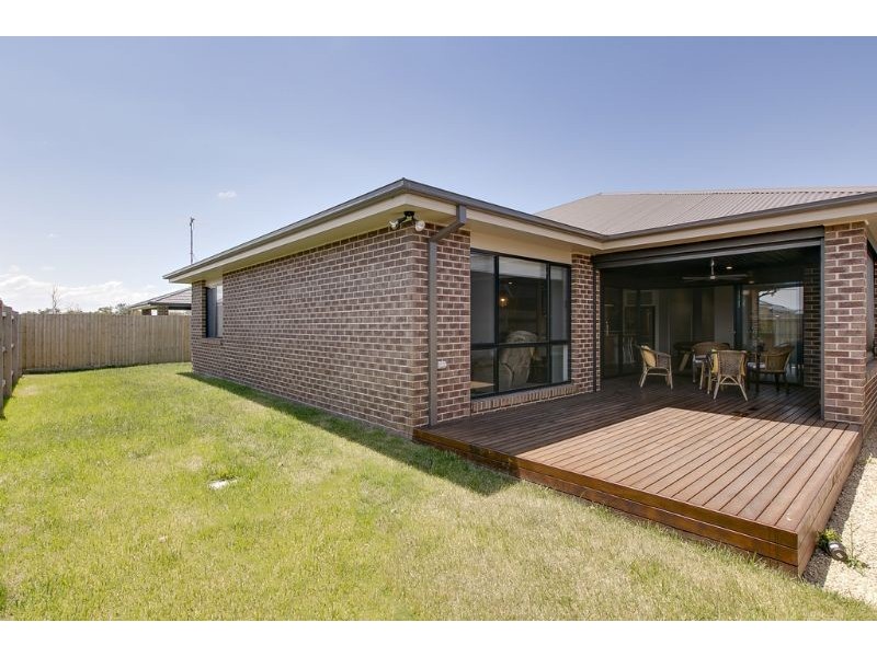 15 Silver Way, Koo Wee Rup VIC 3981