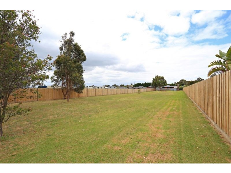 14 Hamilton Street, Corinella VIC 3984