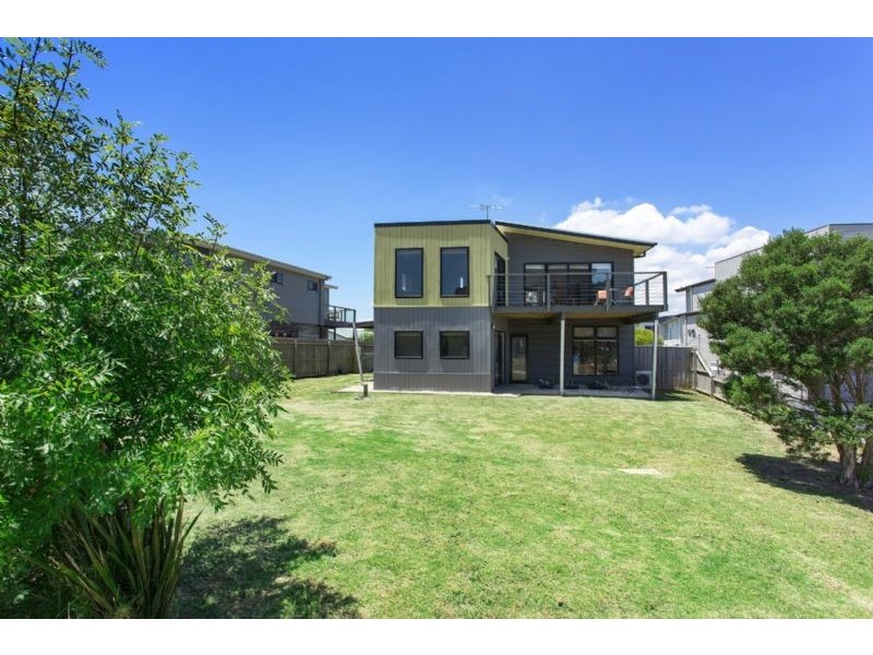 4 Albon Street, Corinella VIC 3984