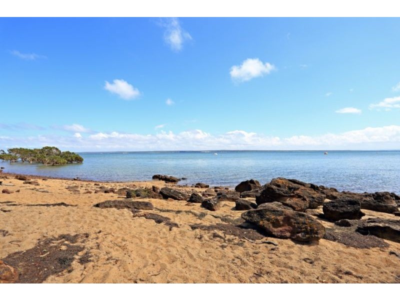 37 Bayview Avenue, Tenby Point VIC 3984