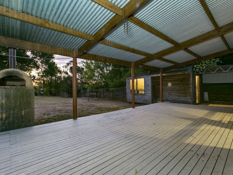 16 Grundy Avenue, Nyora VIC 3987