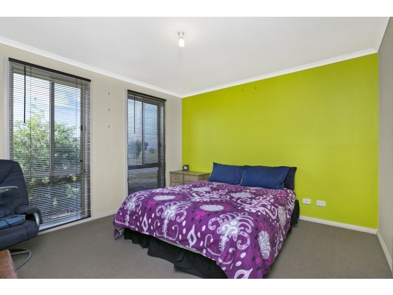 16 Bollen Way, Koo Wee Rup VIC 3981