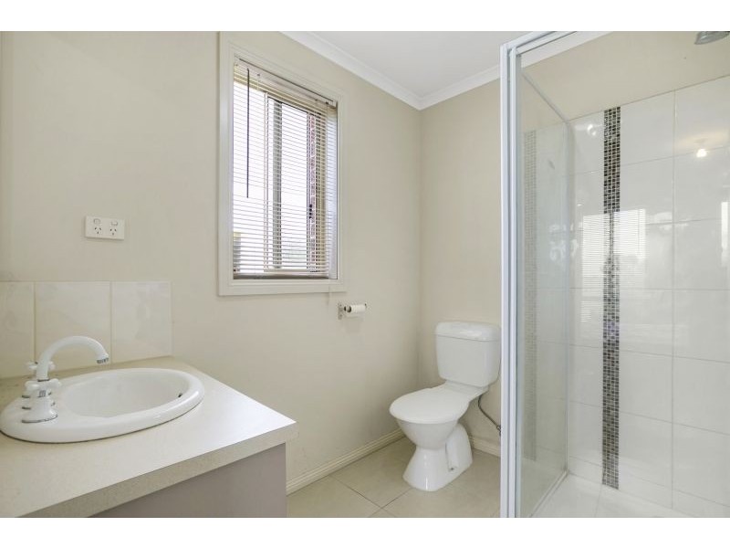 16 Bollen Way, Koo Wee Rup VIC 3981