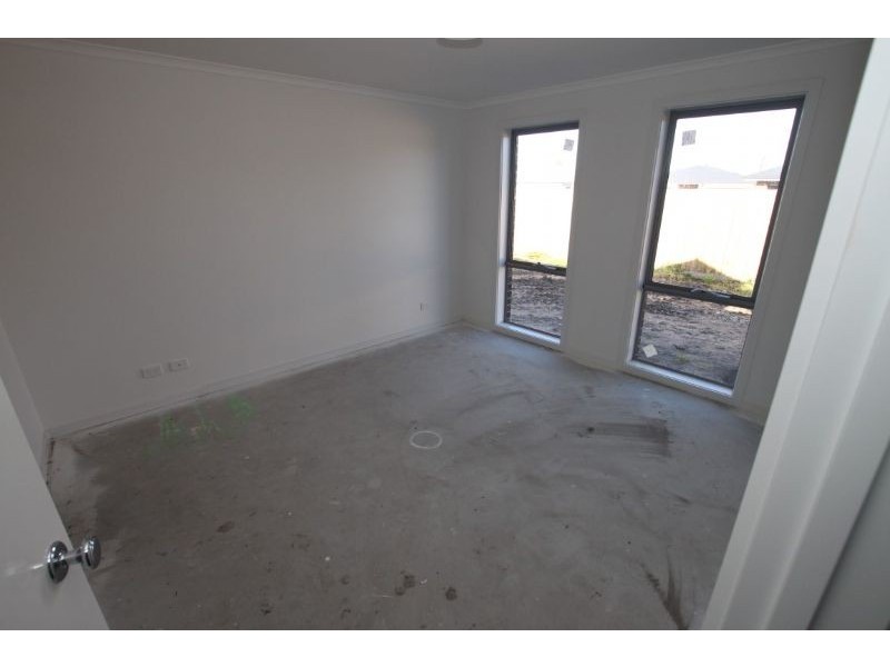 54 Diamond Drive, Koo Wee Rup VIC 3981