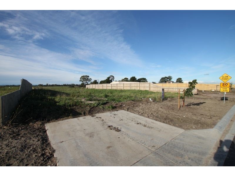 19 (Lot 155) Diamond Drive, Koo Wee Rup VIC 3981