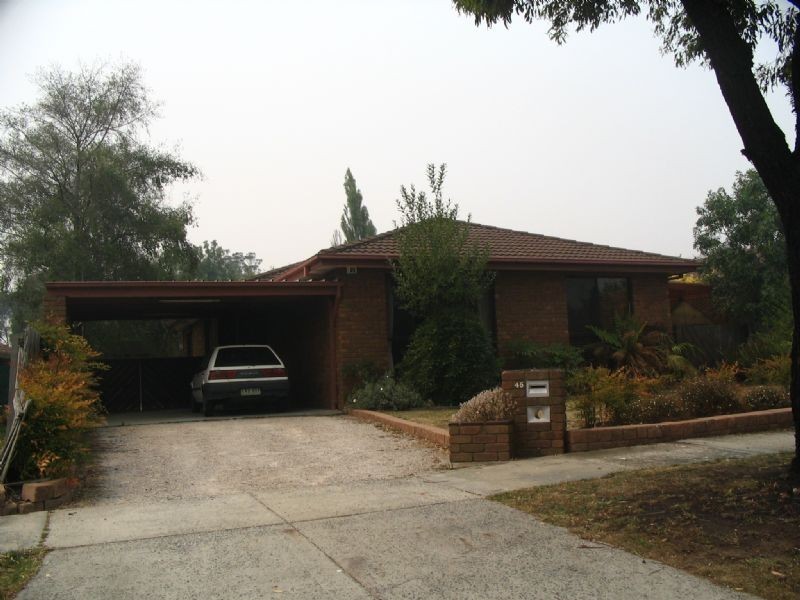 45 Strathaven Drive, Berwick VIC 3806