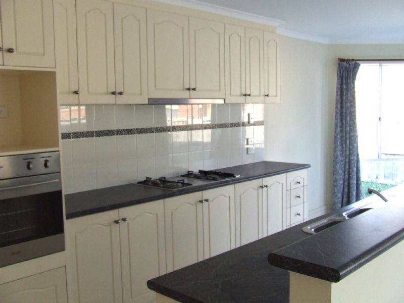 33 Hammerwood Green, Officer VIC 3809