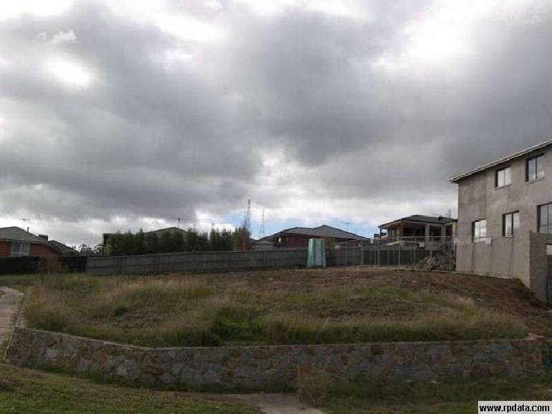 2 Milfull Crt, Narre Warren VIC 3805