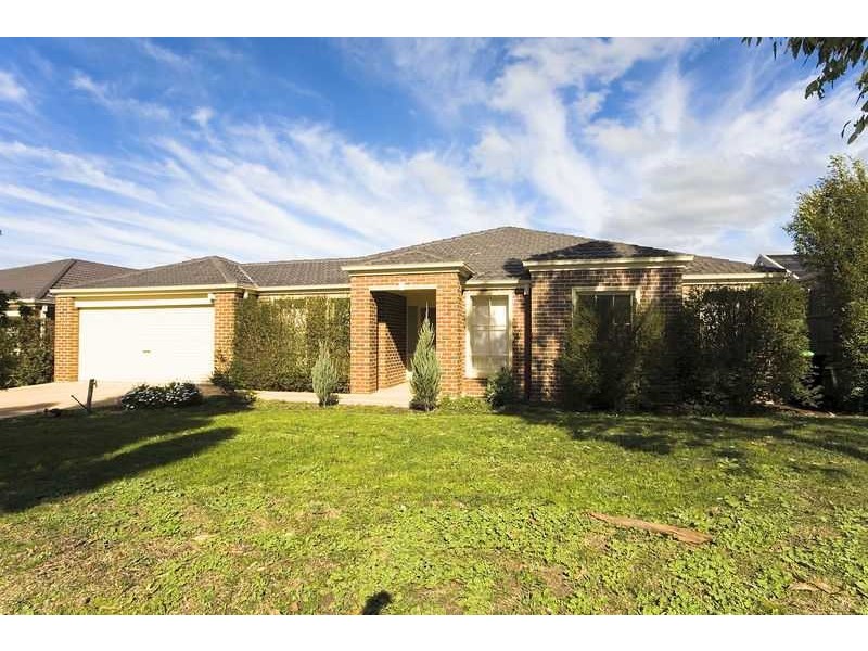 14 Yardley Crt, Berwick VIC 3806