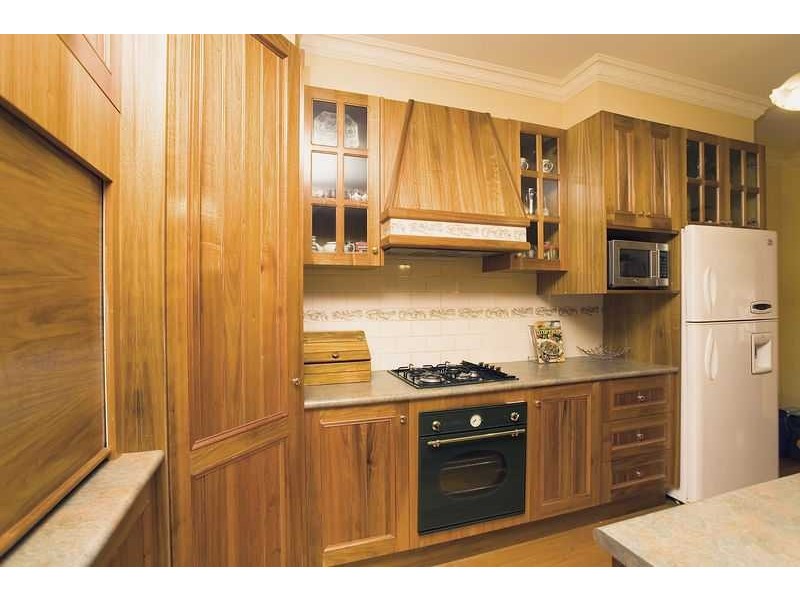 16 Rydaldene Way, Berwick VIC 3806
