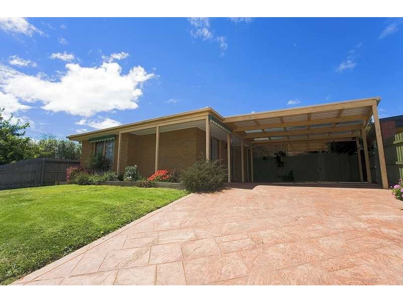 59 Collins Crescent, Berwick VIC 3806