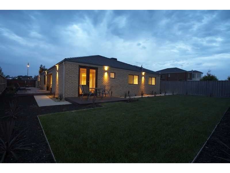 3 Marsh Grove, Berwick VIC 3806