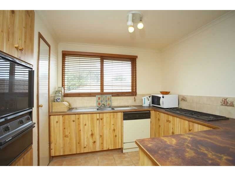 7 Hawker Gardens, Berwick VIC 3806