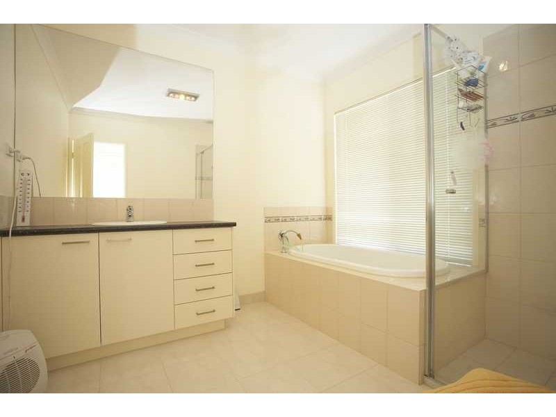 53 Piermont drv, Berwick VIC 3806