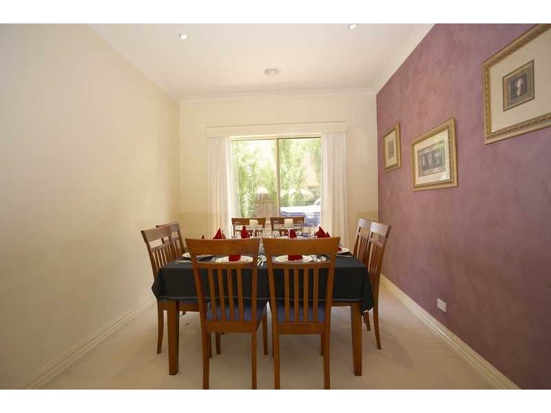 6 Wilona way, Berwick VIC 3806