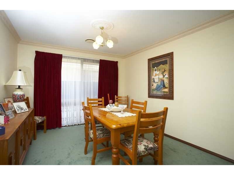 36 County Drive, Berwick VIC 3806