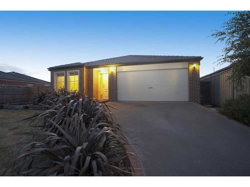 23 Marsh Grove, Berwick VIC 3806