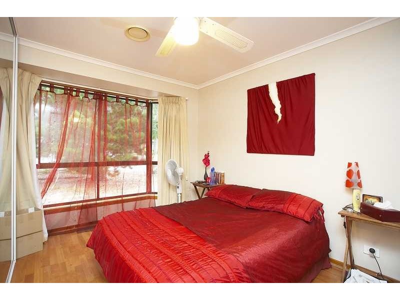 16 Theodore Terrace, Berwick VIC 3806