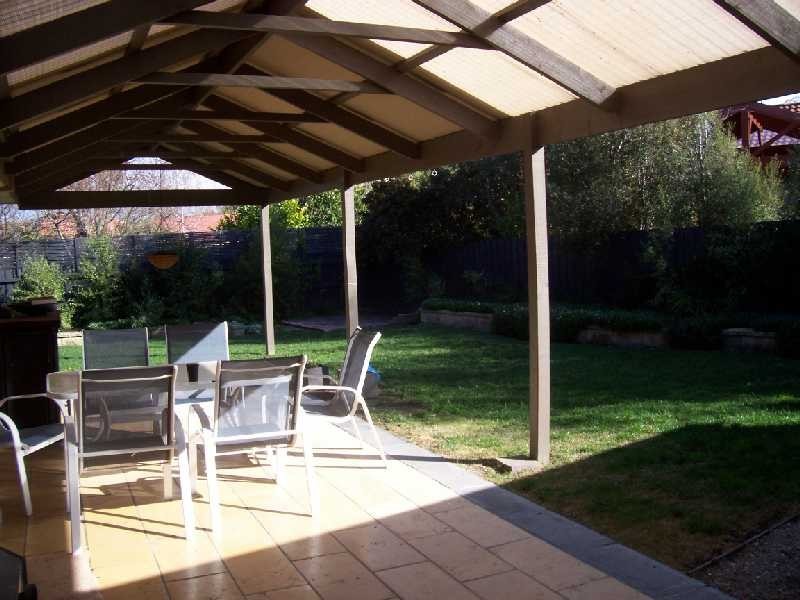 2 Tenandra Court, Berwick VIC 3806