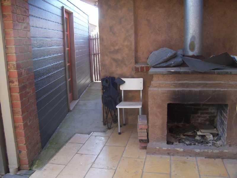 2 Tenandra Court, Berwick VIC 3806