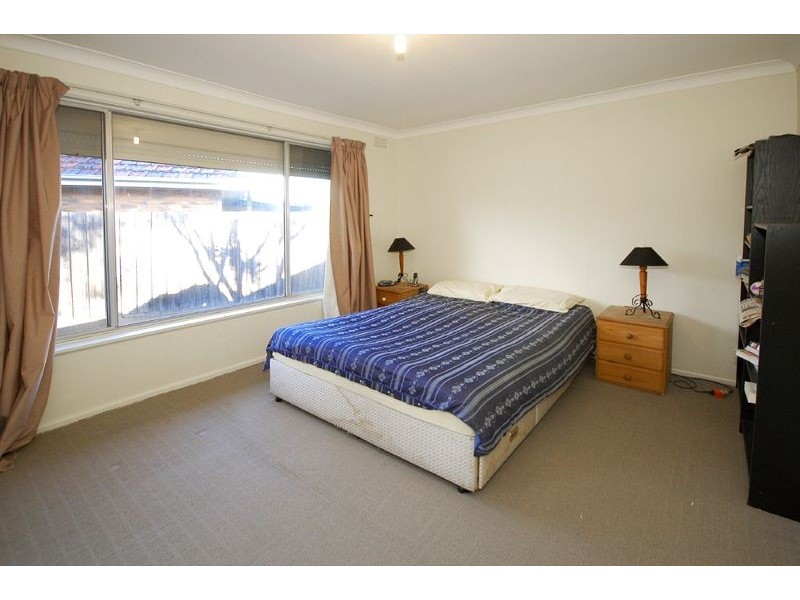 15 Lloyd Avenue, Epping VIC 3076