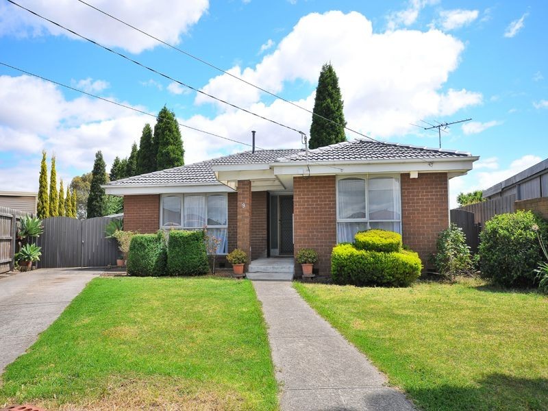 9 Pinnacle Court, Lalor VIC 3075