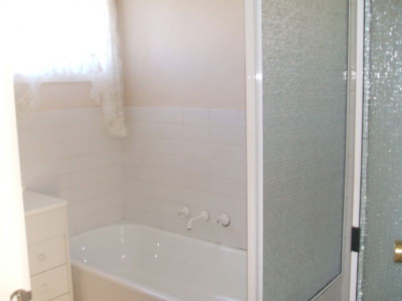 2/11 Memorial Avenue, Epping VIC 3076