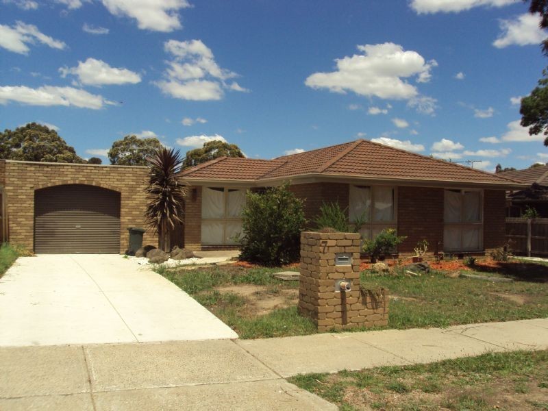 7 Streeton Circuit, Mill Park VIC 3082