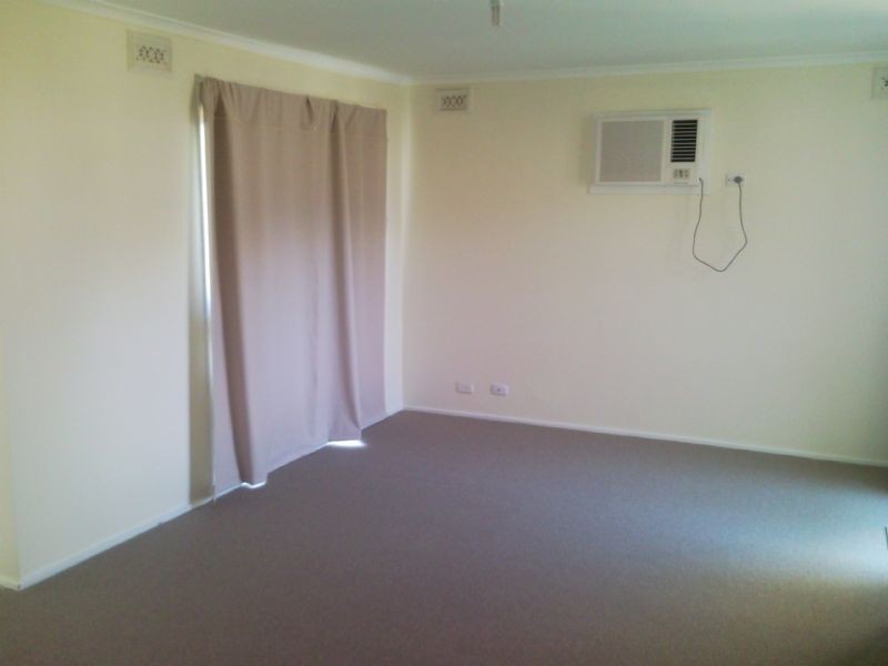 7 Streeton Circuit, Mill Park VIC 3082