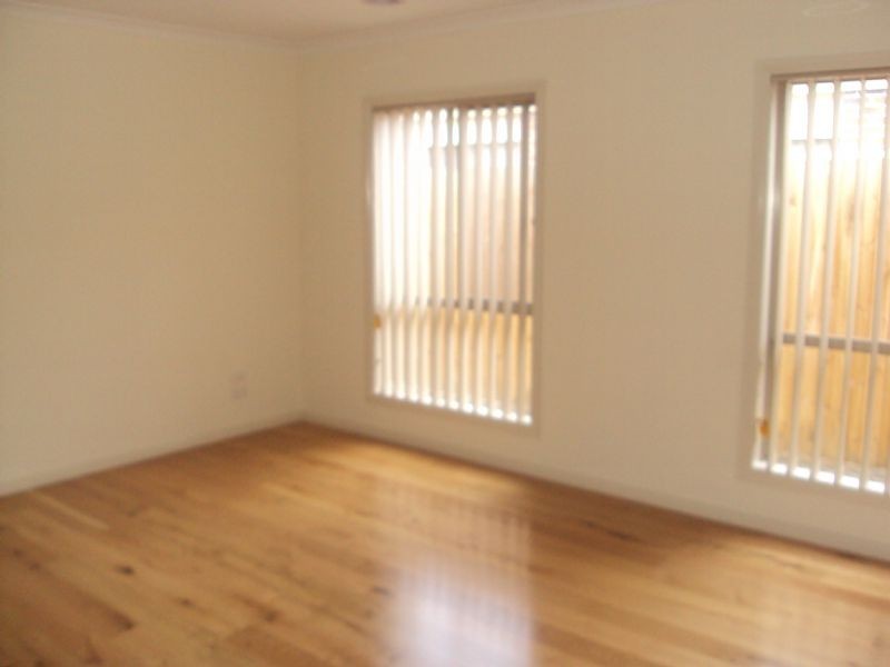 18 Embling Avenue, South Morang VIC 3752