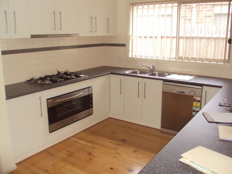 18 Embling Avenue, South Morang VIC 3752