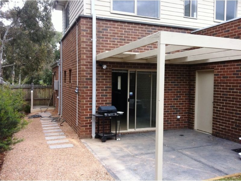 32/5 Delacombe Drive, Mill Park VIC 3082