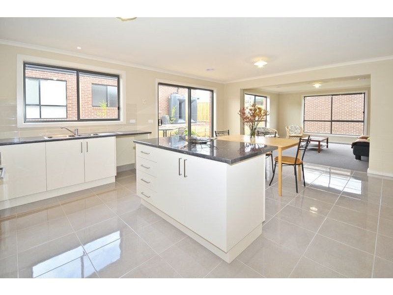 61 Eminence Boulevard, Doreen VIC 3754