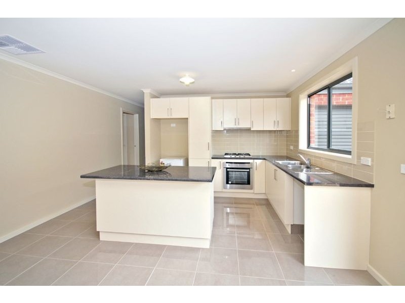 61 Eminence Boulevard, Doreen VIC 3754