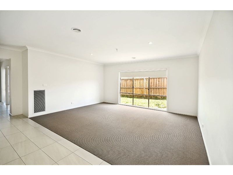 4 Darvel Drive, Mernda VIC 3754