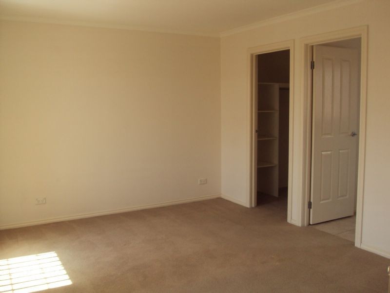 1/22 Old Plenty Road, South Morang VIC 3752