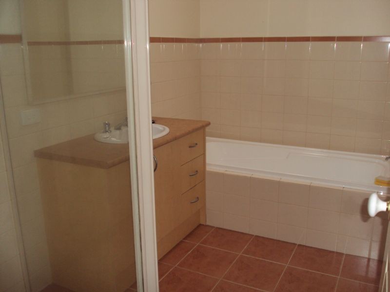 a/43 Burnell Street, Brunswick VIC 3056