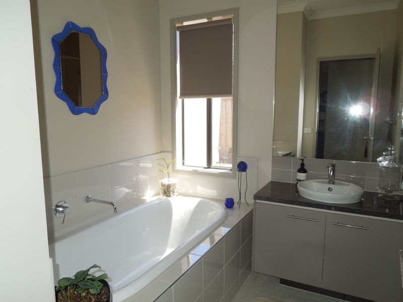 39 Manor House Drive, Epping VIC 3076