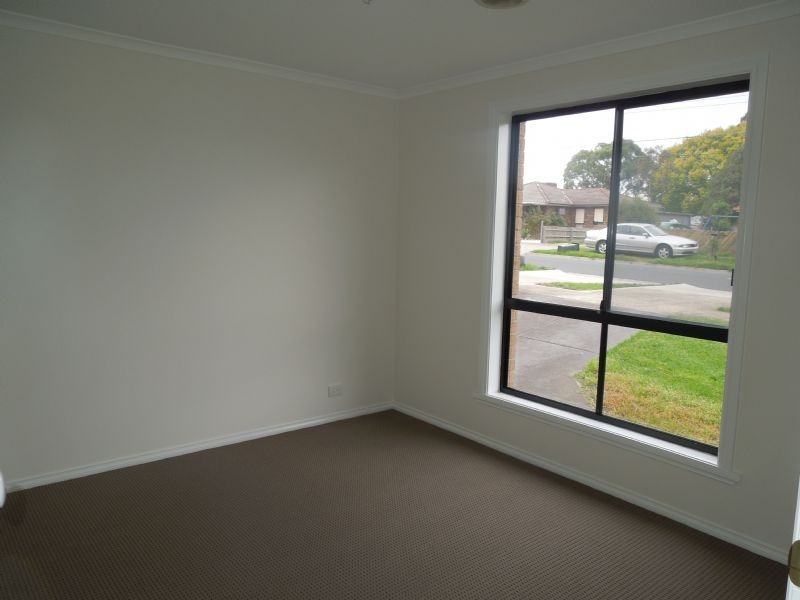 2/95 Duffy Street, Epping VIC 3076