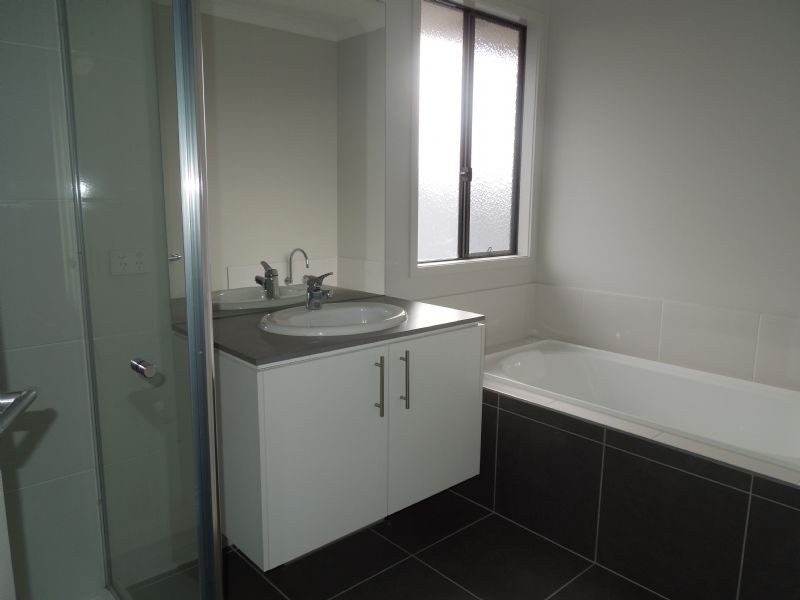 11 Bangalay Rise, Wollert VIC 3750