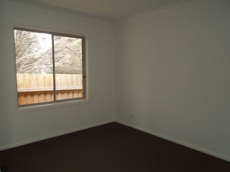 2/65 Craigmoor Crescent, Mernda VIC 3754