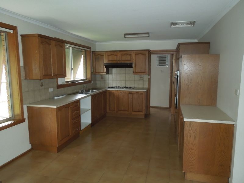 4 Tyroll Court, Epping VIC 3076