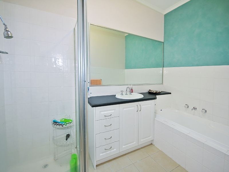 21 Maison Terrace, South Morang VIC 3752